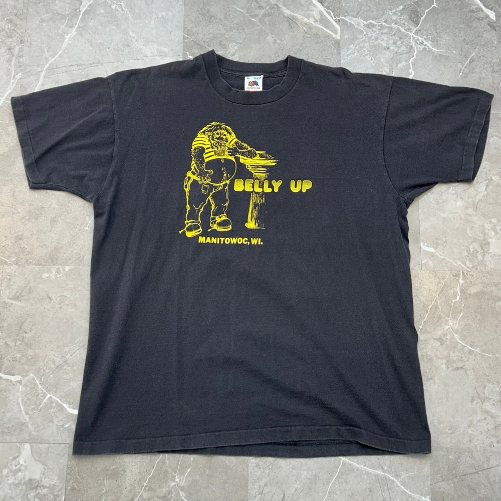 90s Vintage Belly Up Manitowoc Graphic Tee Mens XL Beer Wisconsin Art Shirt